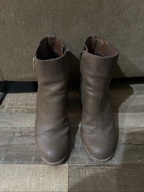Aldo Brown Ankle Heeled Boots with Side Zip